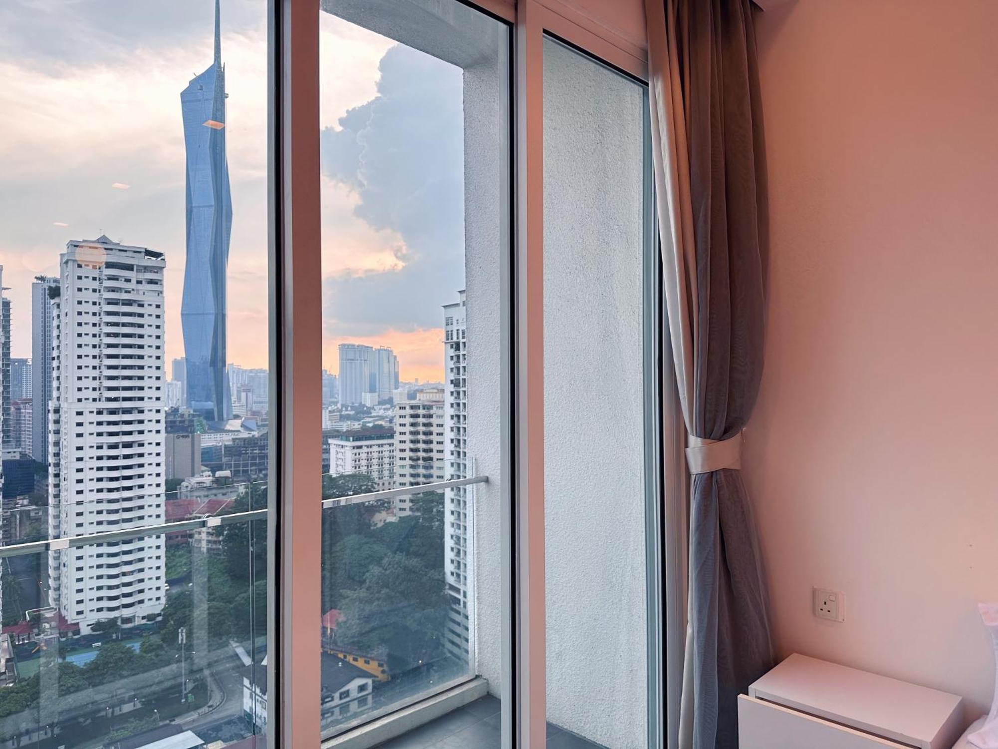 Lux Suites Kl City Pavilion Bukit Bintang With Infinity Pool Kuala Lumpur Buitenkant foto